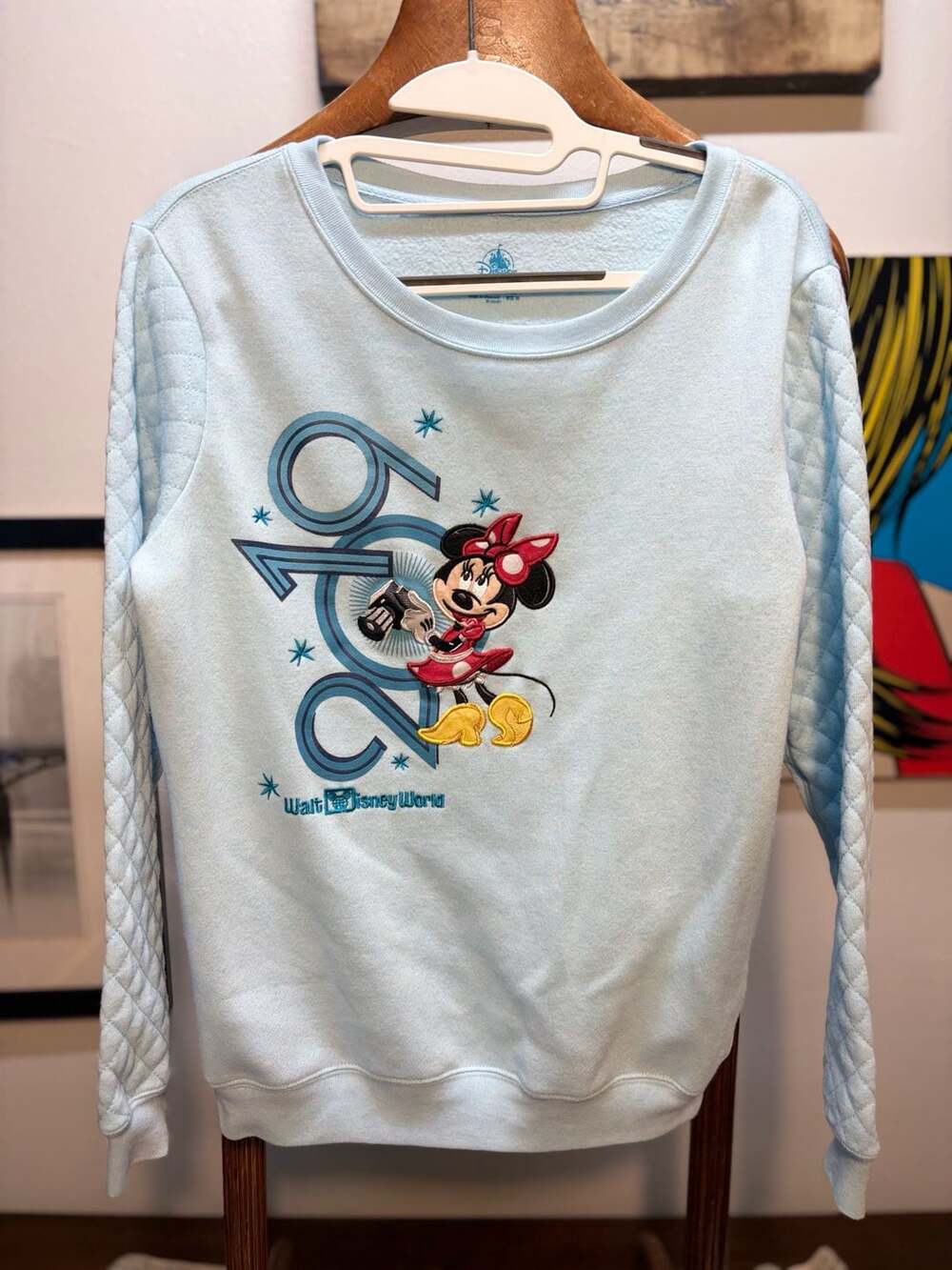 Disney Parks Minnie Mouse 2019 Sweatshirt Size S Light Blue Quilted Sleeve